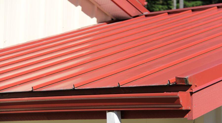 Gutter Debris Removal in East Berkshire, VT